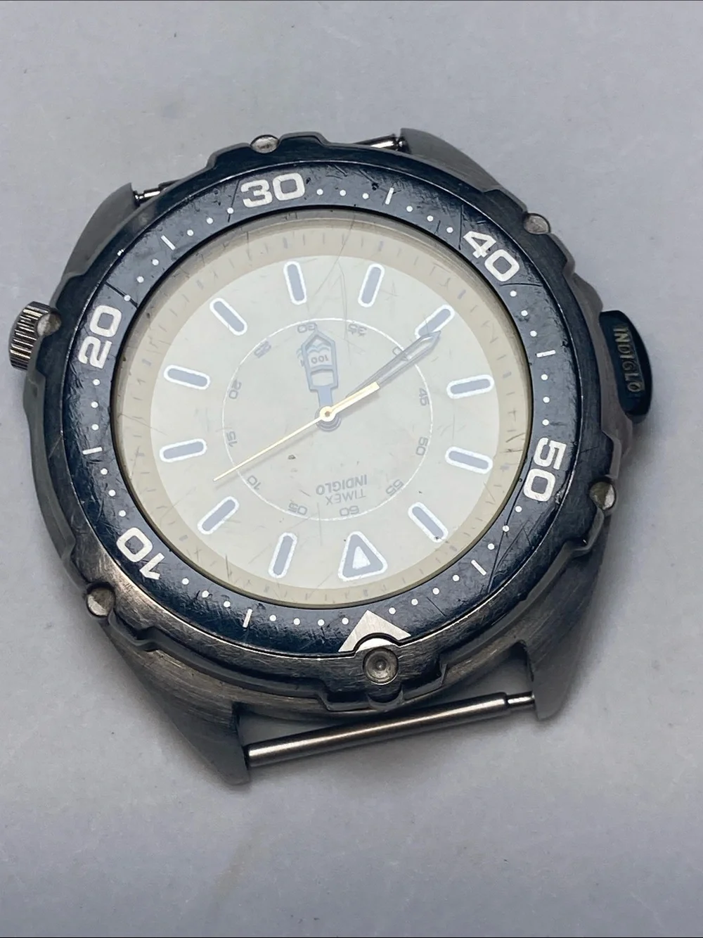 Timex vintage dive Men's Watch with Cream Dial and Black Bezel, parts or restore - Picture 7 of 11
